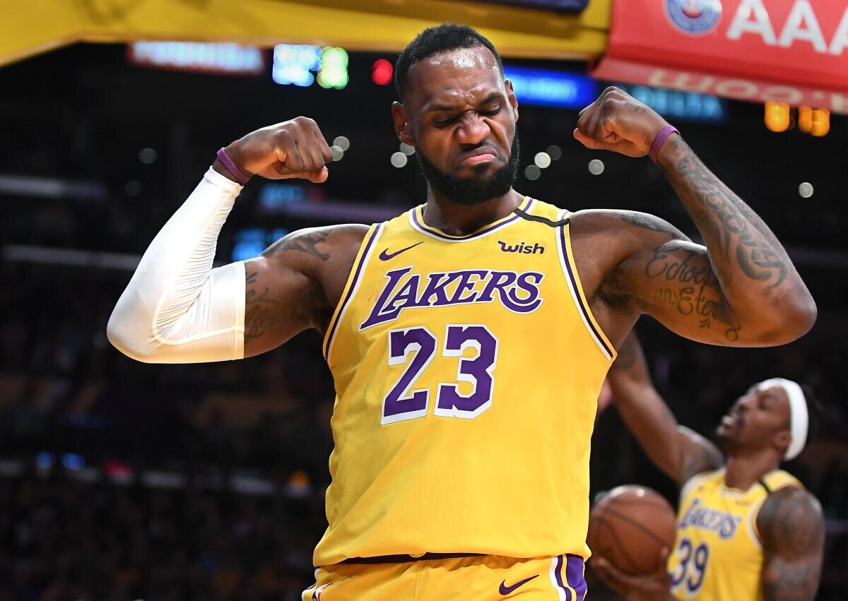 ESPN update: Lakers favorite star man set to finalise a blockbuster deal North Carolina for a record breaking price worth $51,415,938