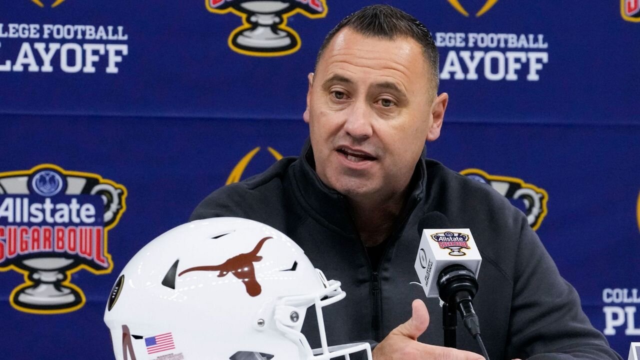 Breaking: Texas Longhorns sign in a 5-Star WR in a blockbuster deal……