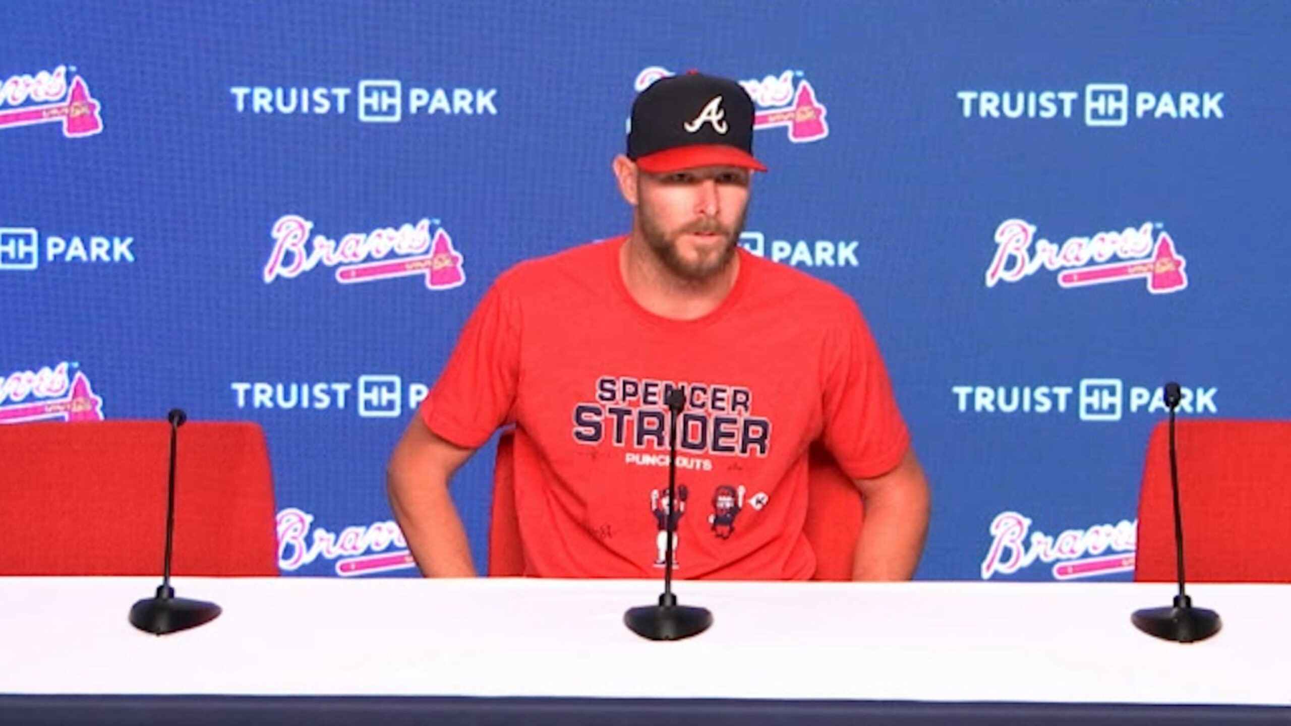 ESPN news: Chris Sale of the Braves sends a strong message to the Yankees