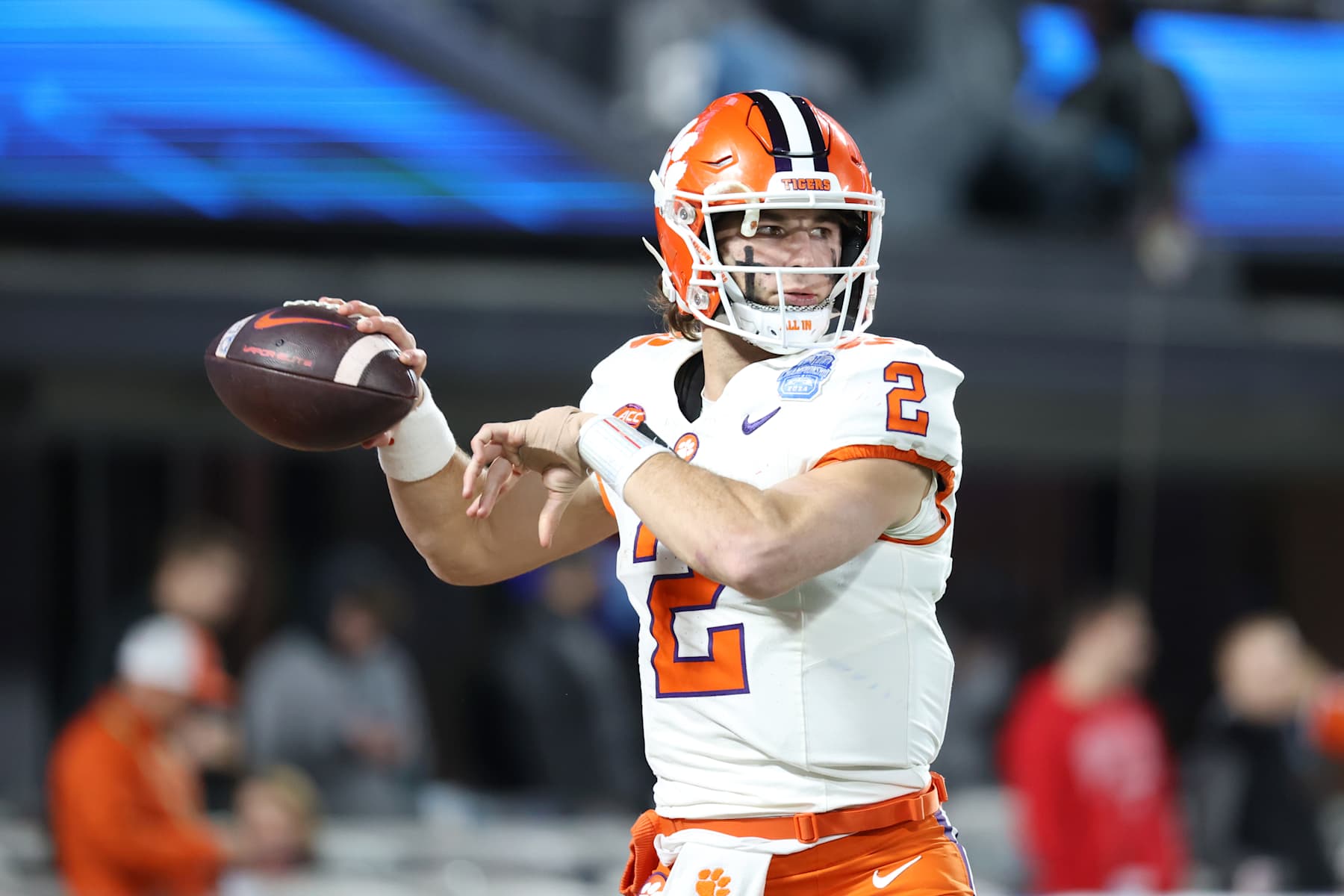 ESPN: The Browns close in to sign Clemson sensational QB in a blockbuster deal.