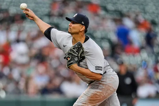 Breaking news: Veteran right-hander rejoins the Yankees to bolster depleted bullpen.